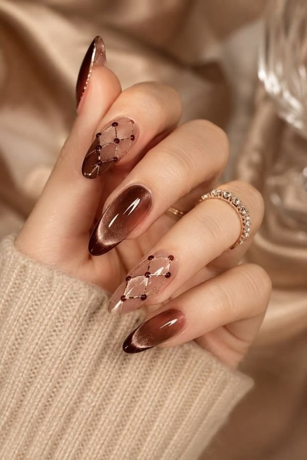 Almond Nails Designs Cat Eye