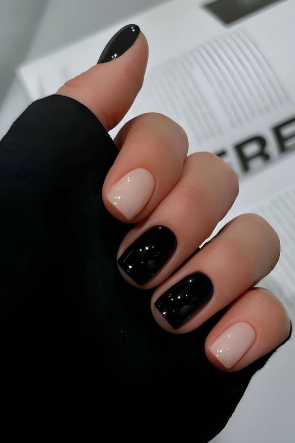 Black nail designs summer